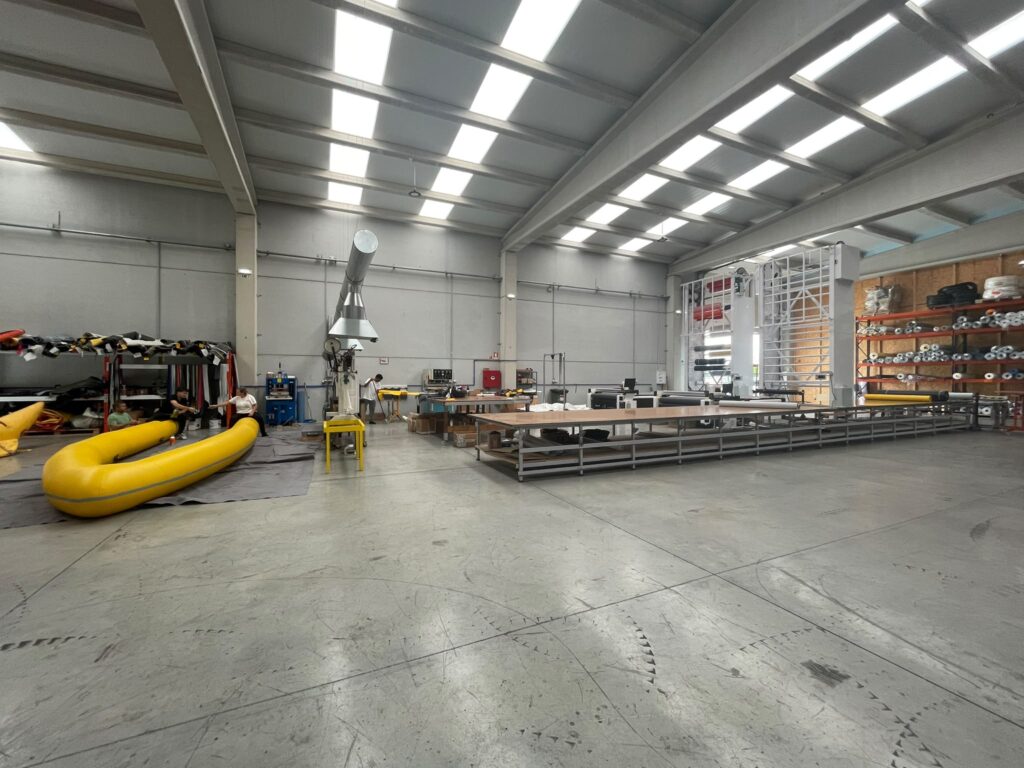 Formación en reparación de embarcaciones en las instalaciones de Tubular Ribs.